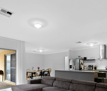 30 Charnwood Grove, Hilbert WA 6112 - House For Rent - $730 | Domain - Photo 2