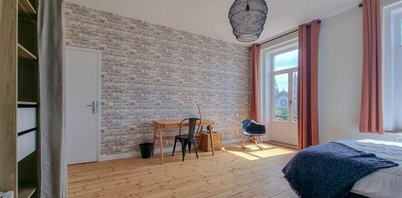 Appartement te huur in Tournai voor € 425 met 1 slaapkamer - Photo 2