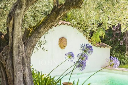 Maison à louer Mougins, Cote d'Azur, France8 500 EUR / Mois - Photo 3