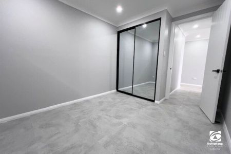 Near New Stunning Home - Photo 5