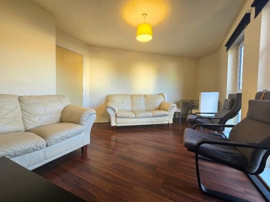 1 Bed Flat For Rent - Photo 1