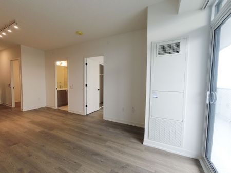 For Lease - 8 Interchange Way N/A Unit# 3910, Vaughan, Ontario - Photo 2