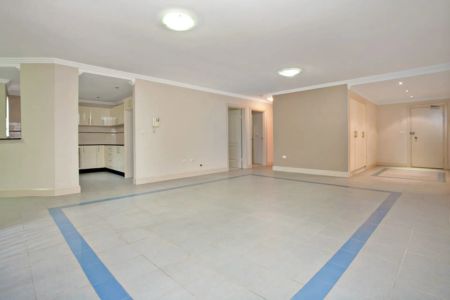 Unit 31/15-19 Hume Avenue, - Photo 4