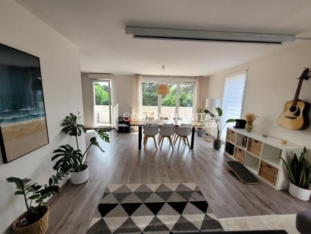 Location Appartement 4 pièces 87m² LOOS 59120 - Photo 4