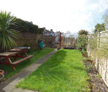 3 bedroom semi-detached house to rent - Photo 6