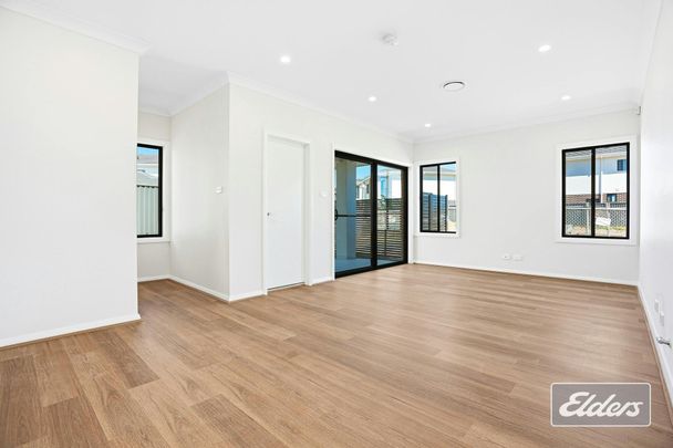 DEPOSIT TAKEN IN 3 DAYS. THINKING OF LEASING YOUR PROPERTY, PLEASE CALL 02 8809 5280 - Photo 1