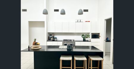 SPACIOUS FAMILY ENTERTAINER OPPOSITE BUSHLAND RESERVE - Photo 5