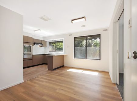 82 Lawrence Street - Photo 3