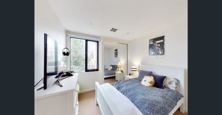 Two Storey Townhouse Oasis - Photo 2