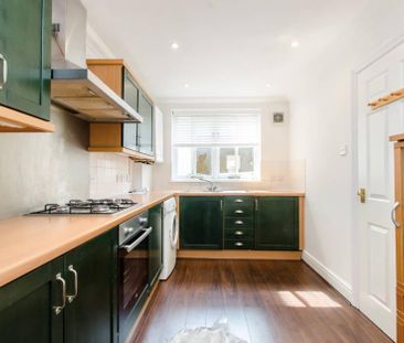 4 Bed Semi-Detached House, Nightingale Mews, E3 - Photo 6