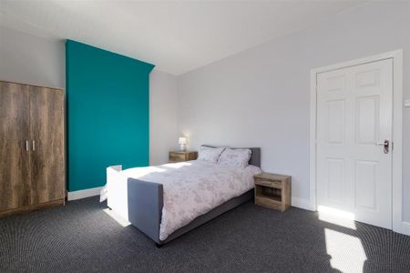 1 bedroom in a house share to rent - Photo 4