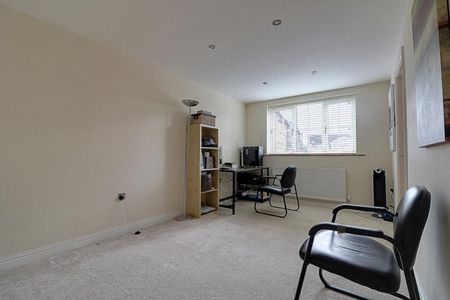 4 bedroom townhouse to rent - Photo 5