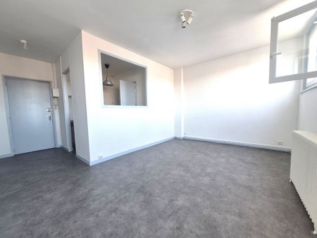Location Appartement 2 pièces 39m² ROUBAIX 59100 - Photo 2