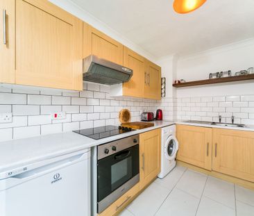 2 bedroom apartment to rent - Photo 6
