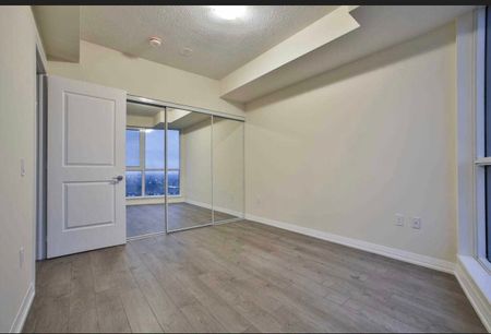 For Lease - 65 Watergarden Drive Unit# 1004, Mississauga, Ontario - Photo 2