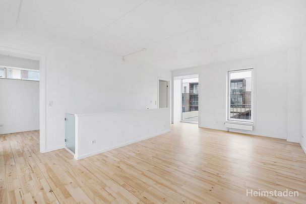 I denne skønne 4-værelses lejlighed får du: - Foto 1