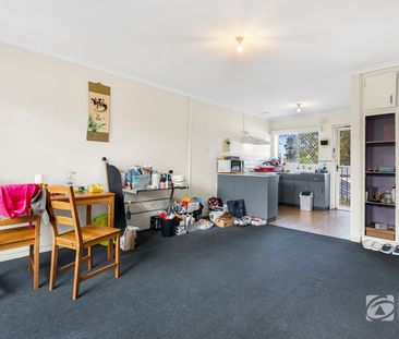 Low maintenance unit - Photo 3