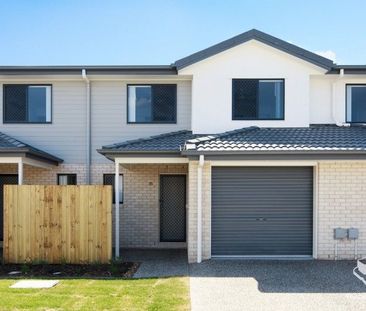 3-bed townhouse with SLUG and driveway - Photo 6