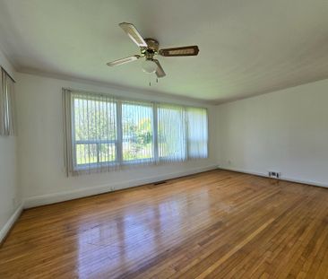 For Lease - 71 Deerfield Road, Toronto, Ontario - Photo 2