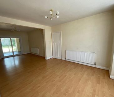 Ulverscroft Road Cheylesmore Coventry - Photo 2