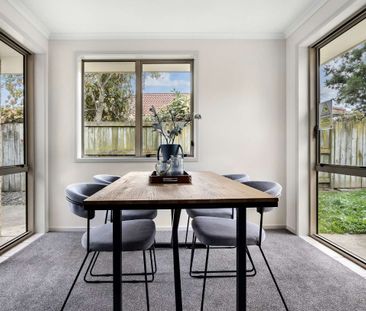 Spacious 3-bedroom Home With Double Garage In Melville! - Photo 1
