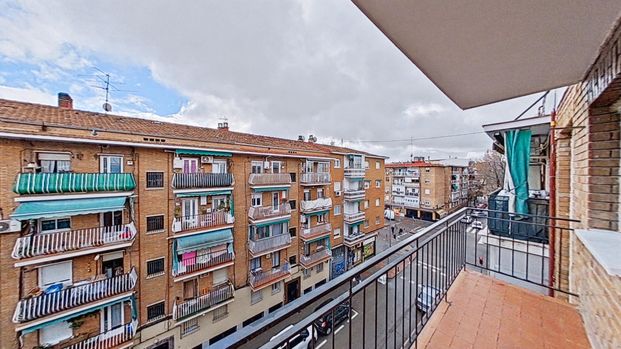 Piso de alquiler en San Isidro - Photo 1