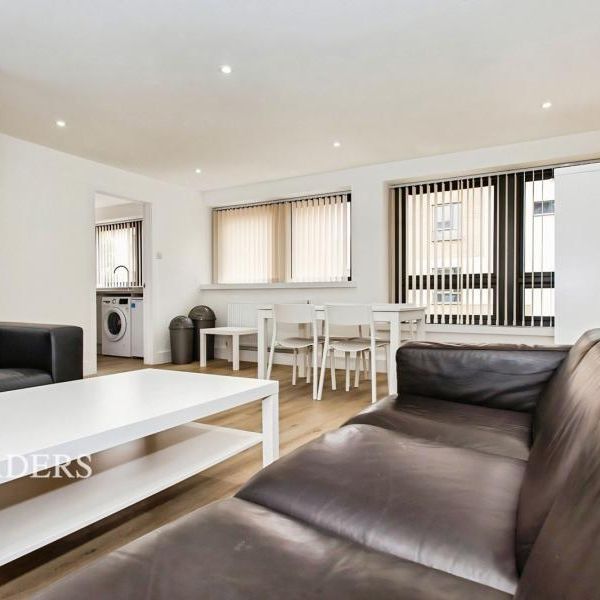 apartment to rent Fitzwilliam Road, Cambridge, Cambridgeshire, CB2 - Photo 1
