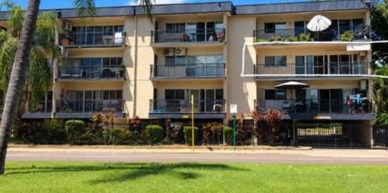 Fully Furnished Unit with Stunning Strand Views - Photo 3