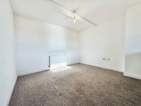 1 bedroom ground floor flat to rent - Photo 3
