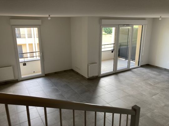 Location Appartement 3 pièces 68m² - Photo 1