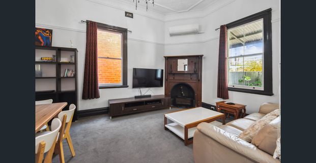 FULLY FURNISHED - AVAILABLE NOW - Photo 1