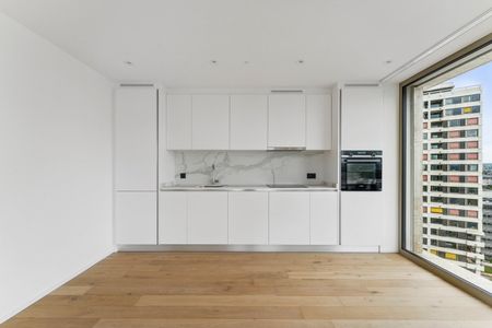 "Tower fifty five - metropolitan living spaces" - Photo 2