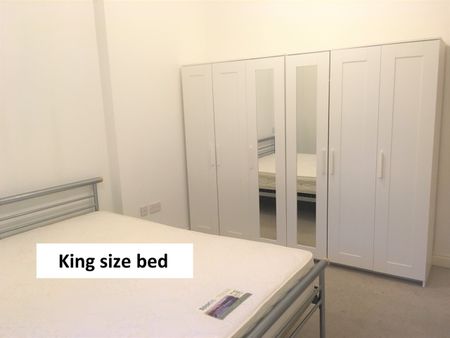 2 Bed Flat, Aqua Vista Square, E3 - Photo 2