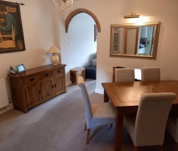 2 bedroom terraced house to rent - Photo 5