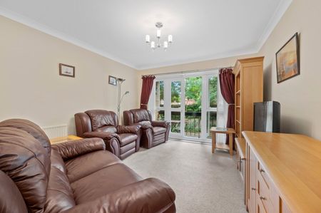 Eastwood, Bridgewater Road, WEYBRIDGE, KT13 - Photo 3