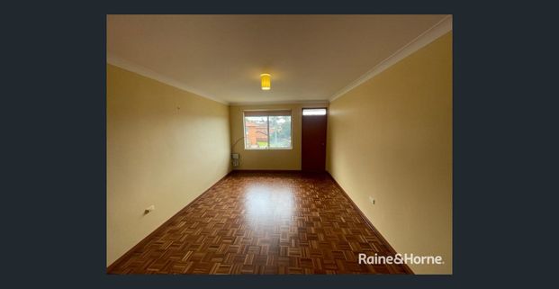 Charming Two-Bedroom Unit in Coniston - Photo 1