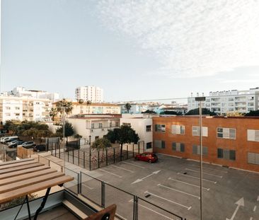 Apartment for rent in Estepona - Photo 2