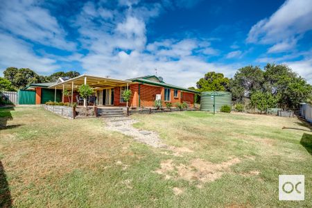 Large family home in a great location - Photo 2