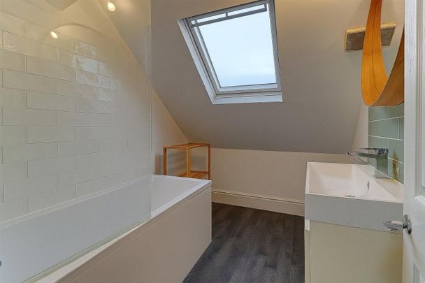 2 BED Apartment To rent - Photo 1