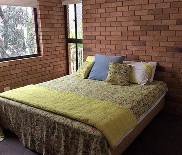 2 Bedroom Unfurnished Unit - Opposite the Beach - Photo 2