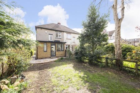 3 bedroom House To Let - Photo 3