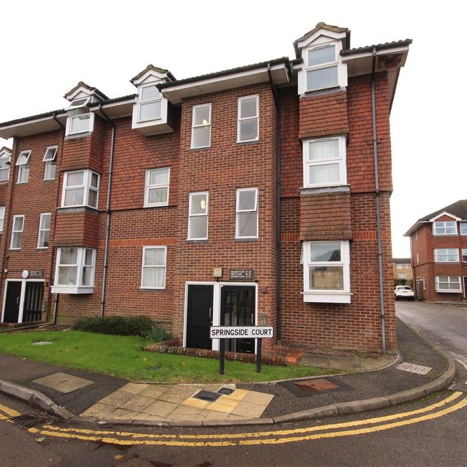 Josephs Road, Guildford, Surrey, GU1 1BT - Photo 1