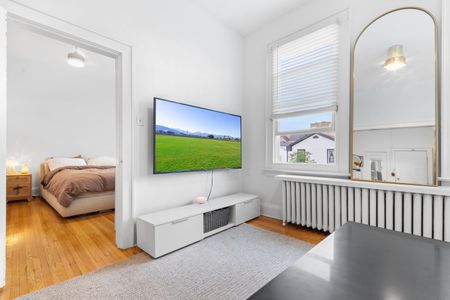 For Lease - 179 Lakeshore Road Unit# 2, Oakville, Ontario - Photo 4