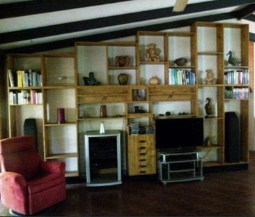 Family home - 6 month lease only - Photo 2