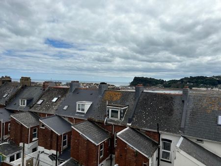 2 bedroom maisonette to rent - Photo 2