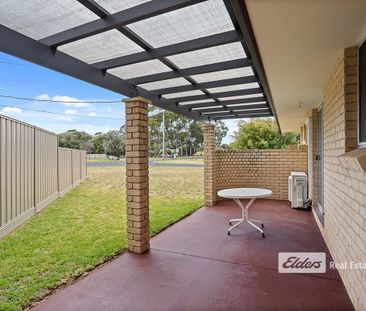 LOW MAINTENANCE 2X1 - Photo 4