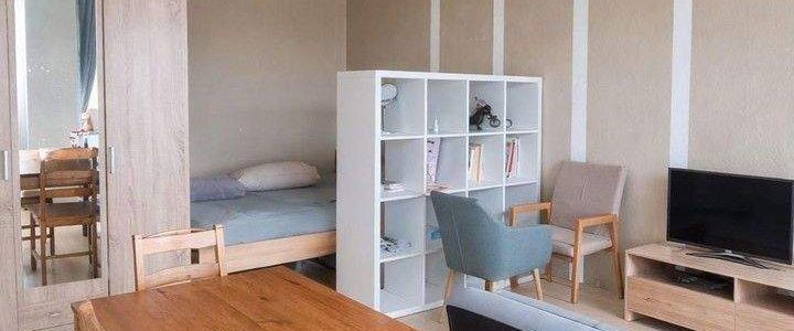 große möbilierte 1 Zimmer Wohnung mit Ausblick und Parkplatz - Foto 1