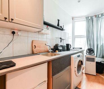 Studio to rent - Photo 3