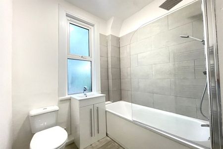 1 bed Flat Bellevue Road, SS2 - Photo 4