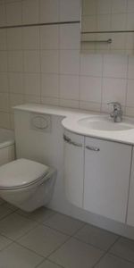 Am neu gestalteten Karl Barth-Platz - Photo 3